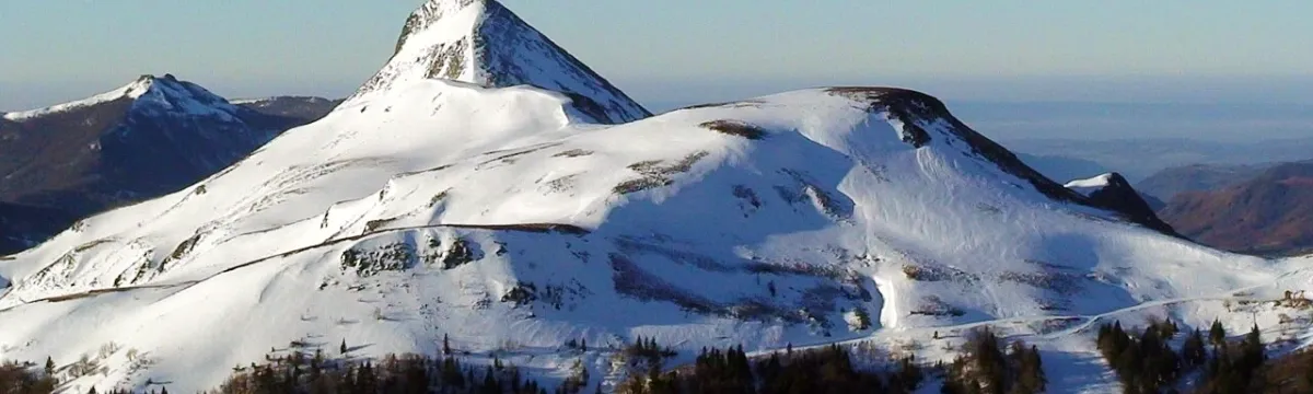 Le Puy Griou dans la splendeur de l'hiver