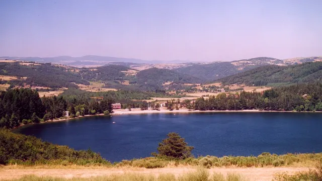 Lac d'Issarles, 1000 mètres d'altitude, Ardèche