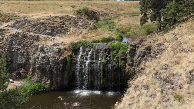 Panorama sur Cascade des Veyrines, cascade en Auvergne-Rhône-Alpes
