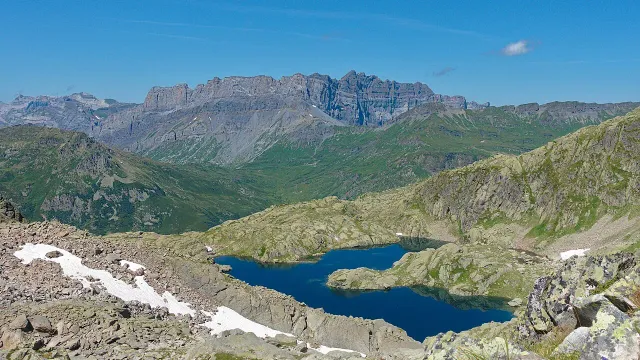 Falaises des Fiz, 900 mètres de haut, Alpes